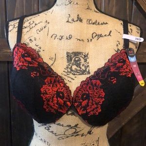NWT - lacey Maidenform bra - good coverage